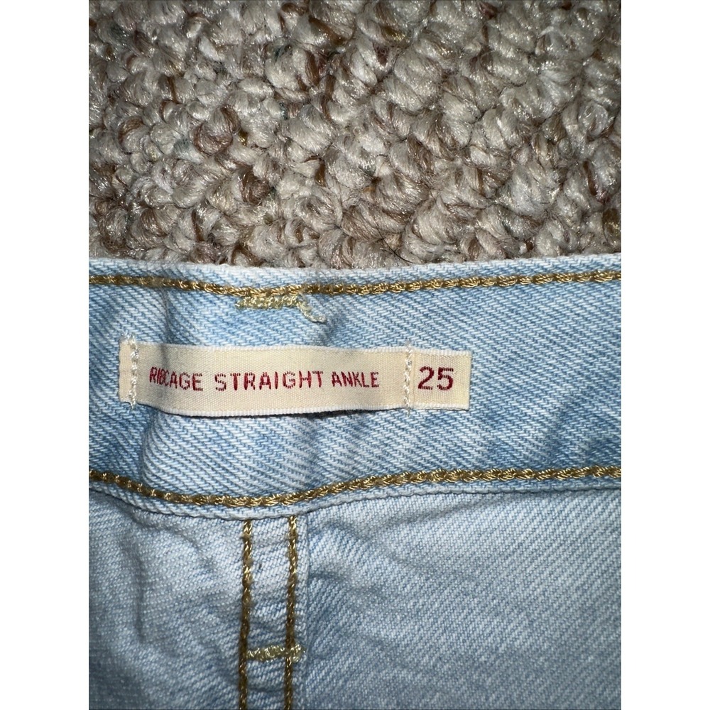 Womens Levi's Ribcage Straight Ankle Jeans 25 Light Wash Distressed Premium EUC - Picture 6 of 8